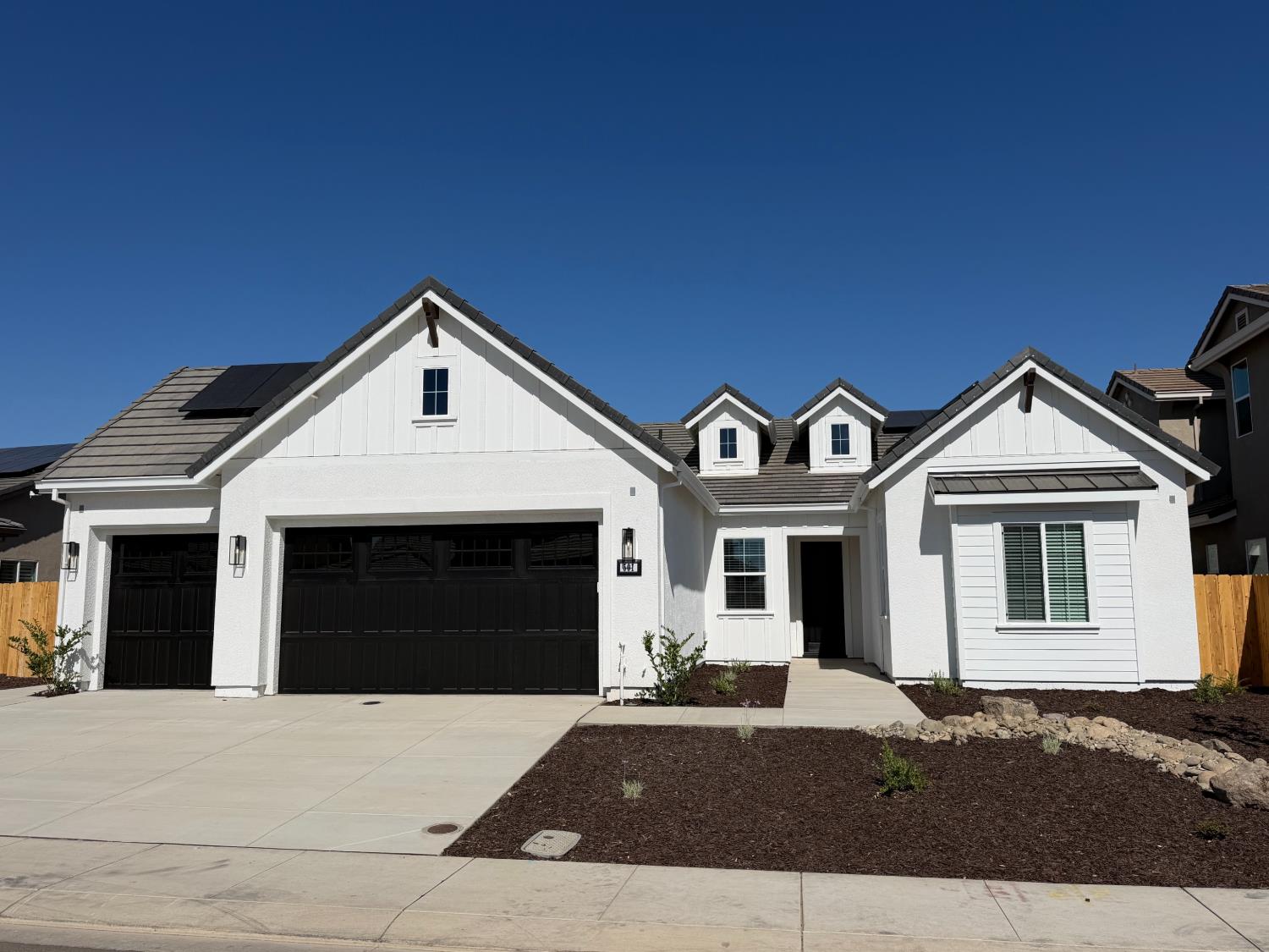 501 Dona Ana Dr, Manteca, CA 95337
