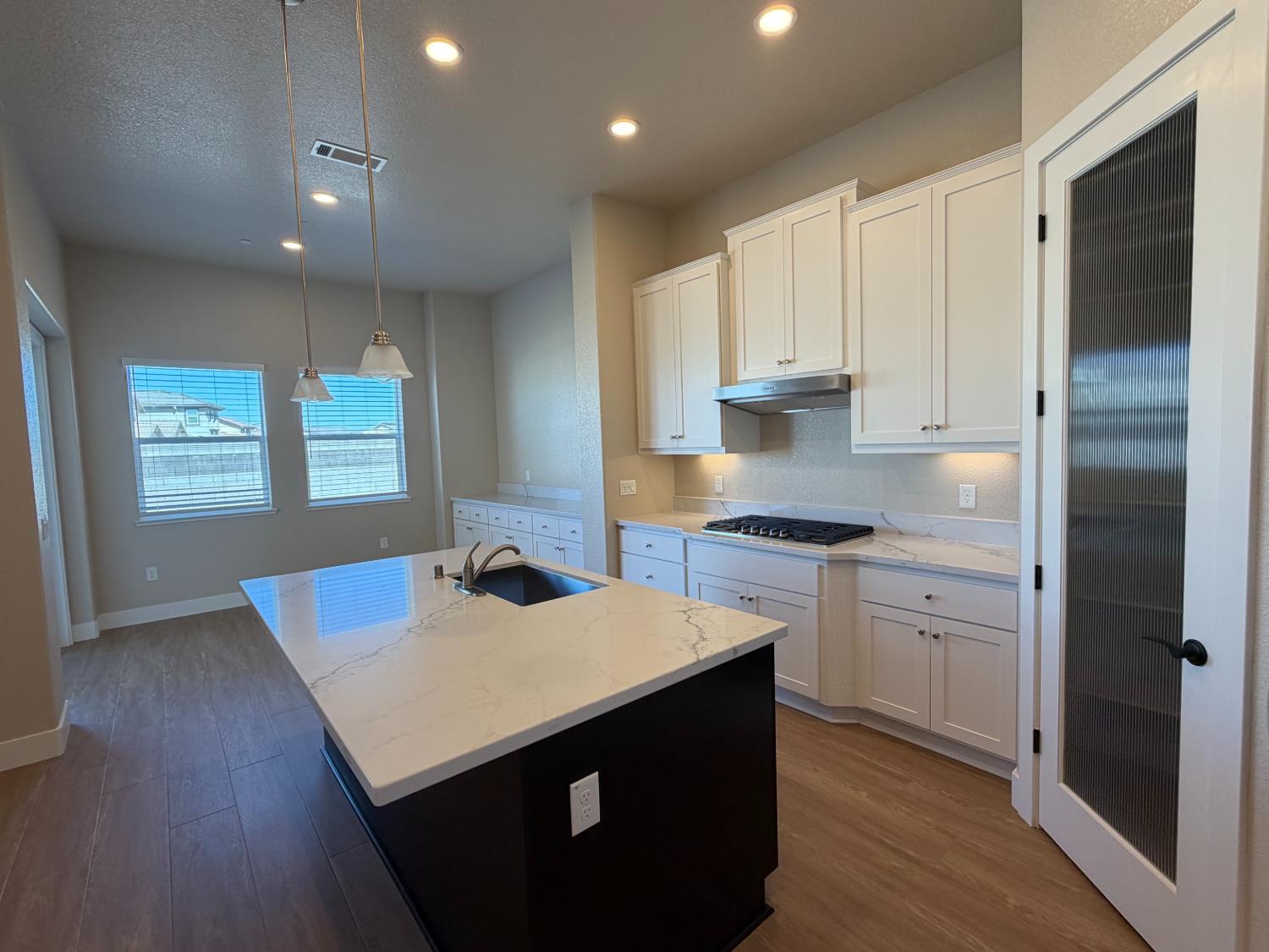 501 Dona Ana Dr, Manteca, CA 95337