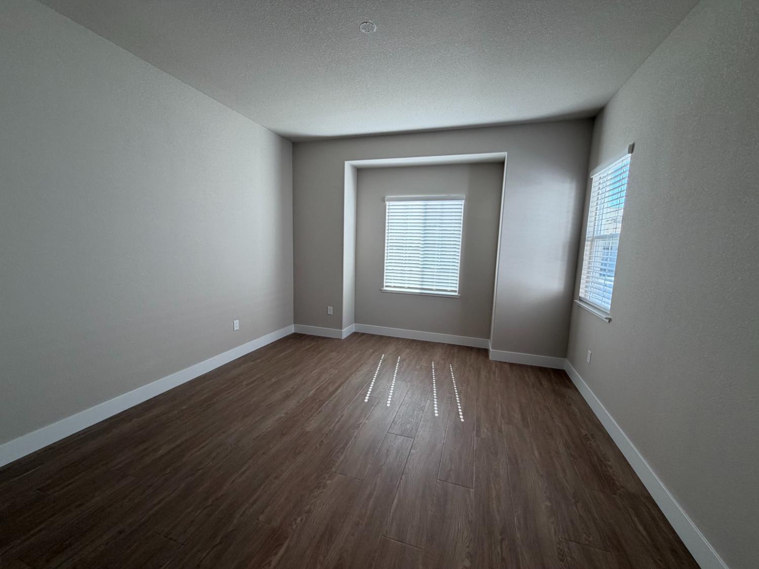 501 Dona Ana Dr, Manteca, CA 95337