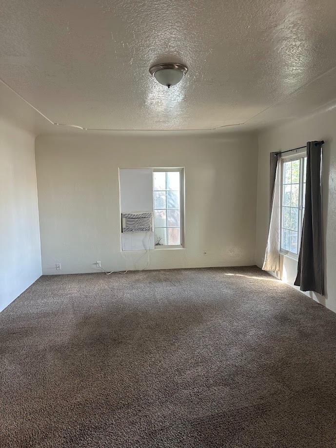 960 Kenwood Ave, Turlock, CA 95380