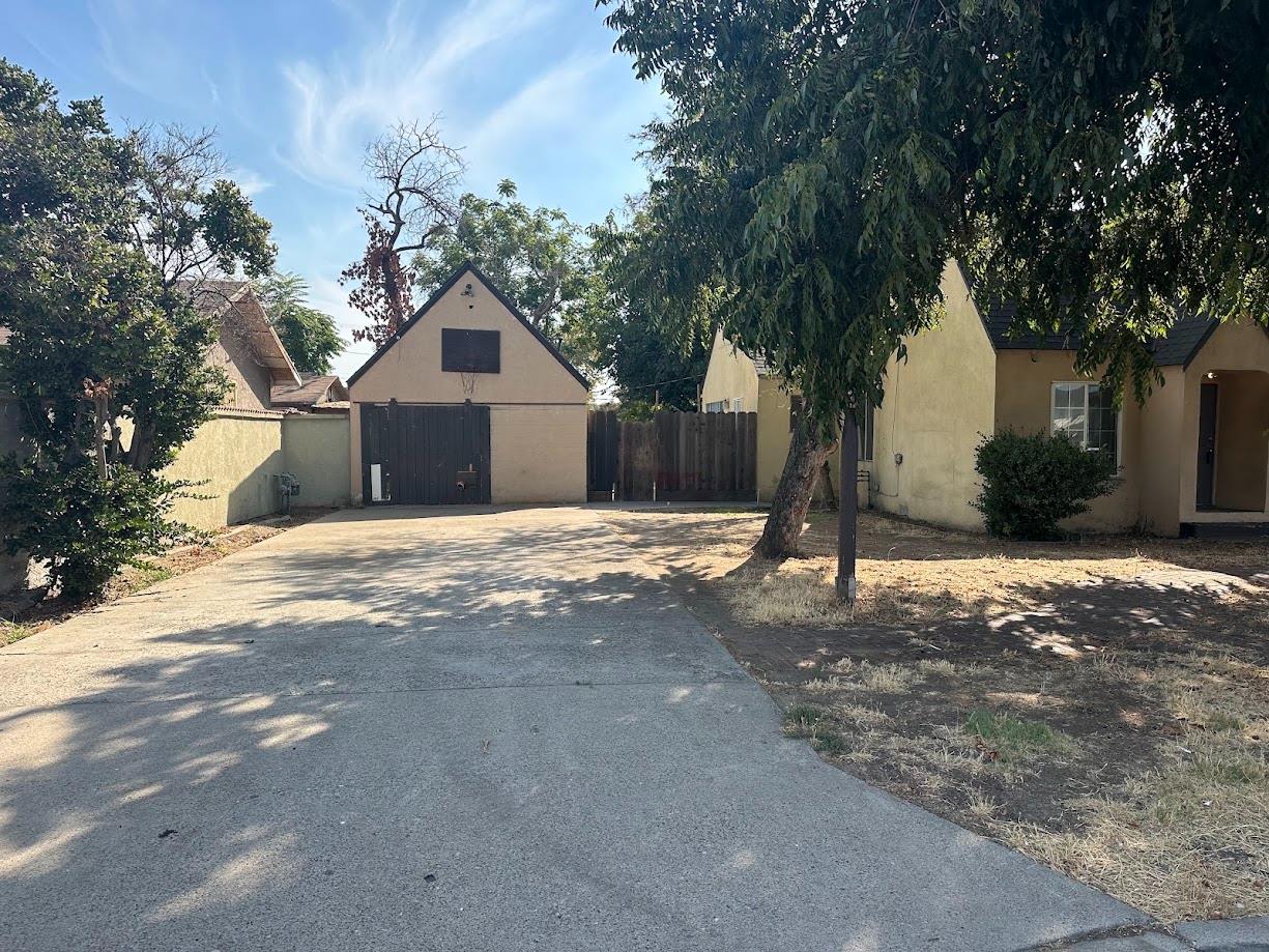 960 Kenwood Ave, Turlock, CA 95380
