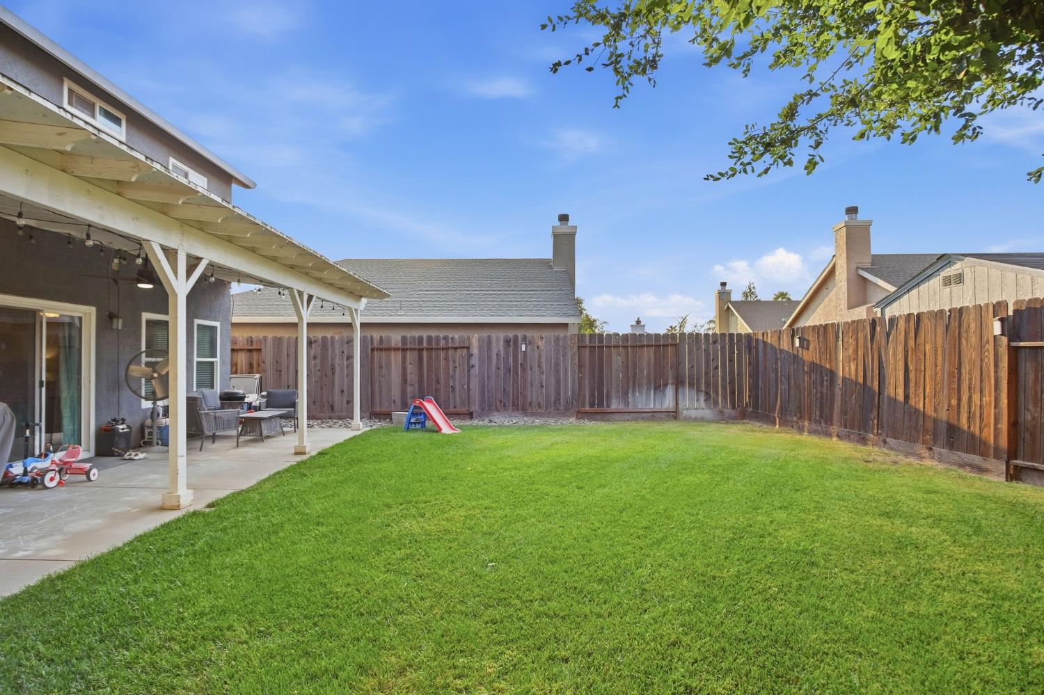1211 Aristocrat Dr, Ceres, CA 95307