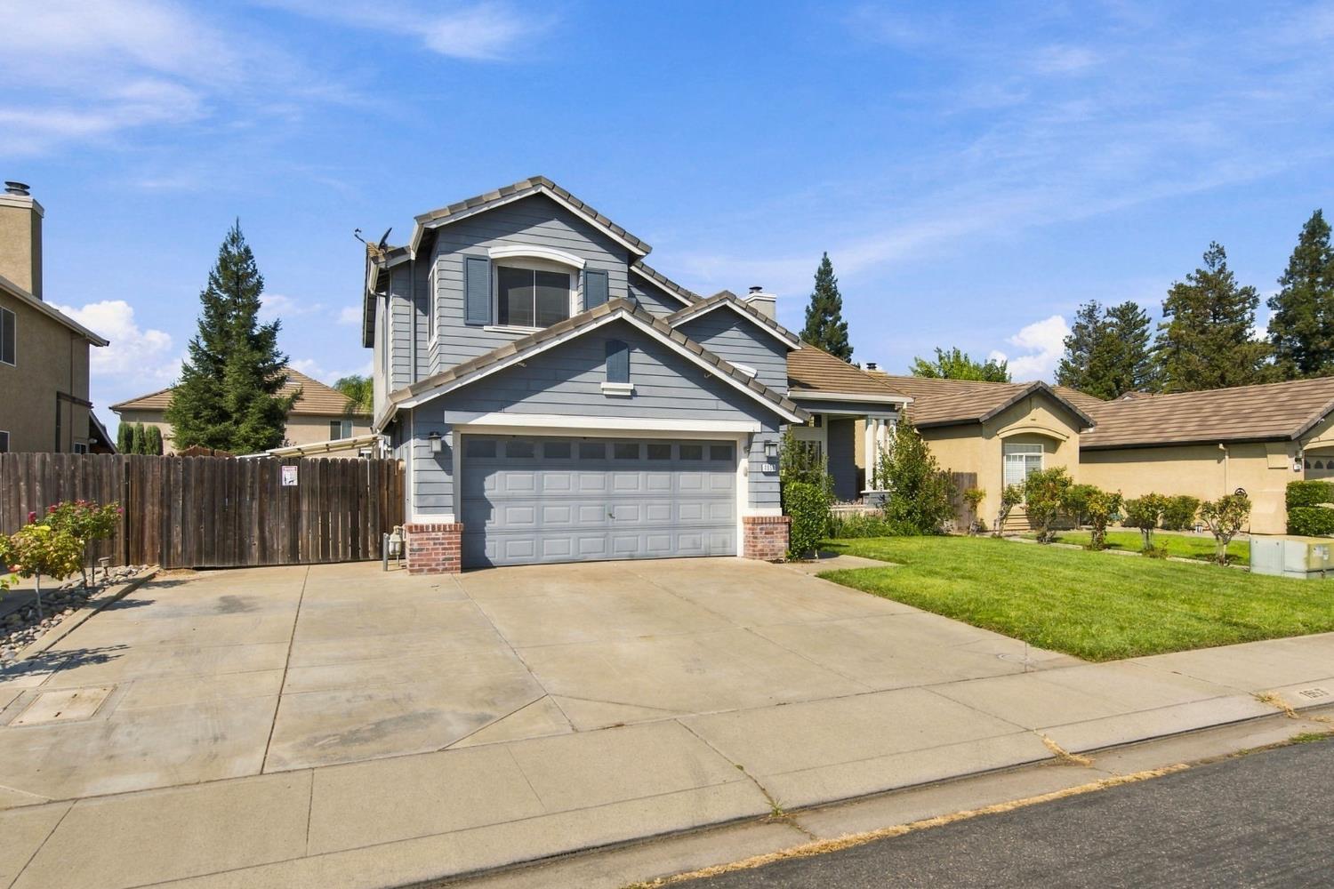 1953 Bolton Ln, Manteca, CA 95336