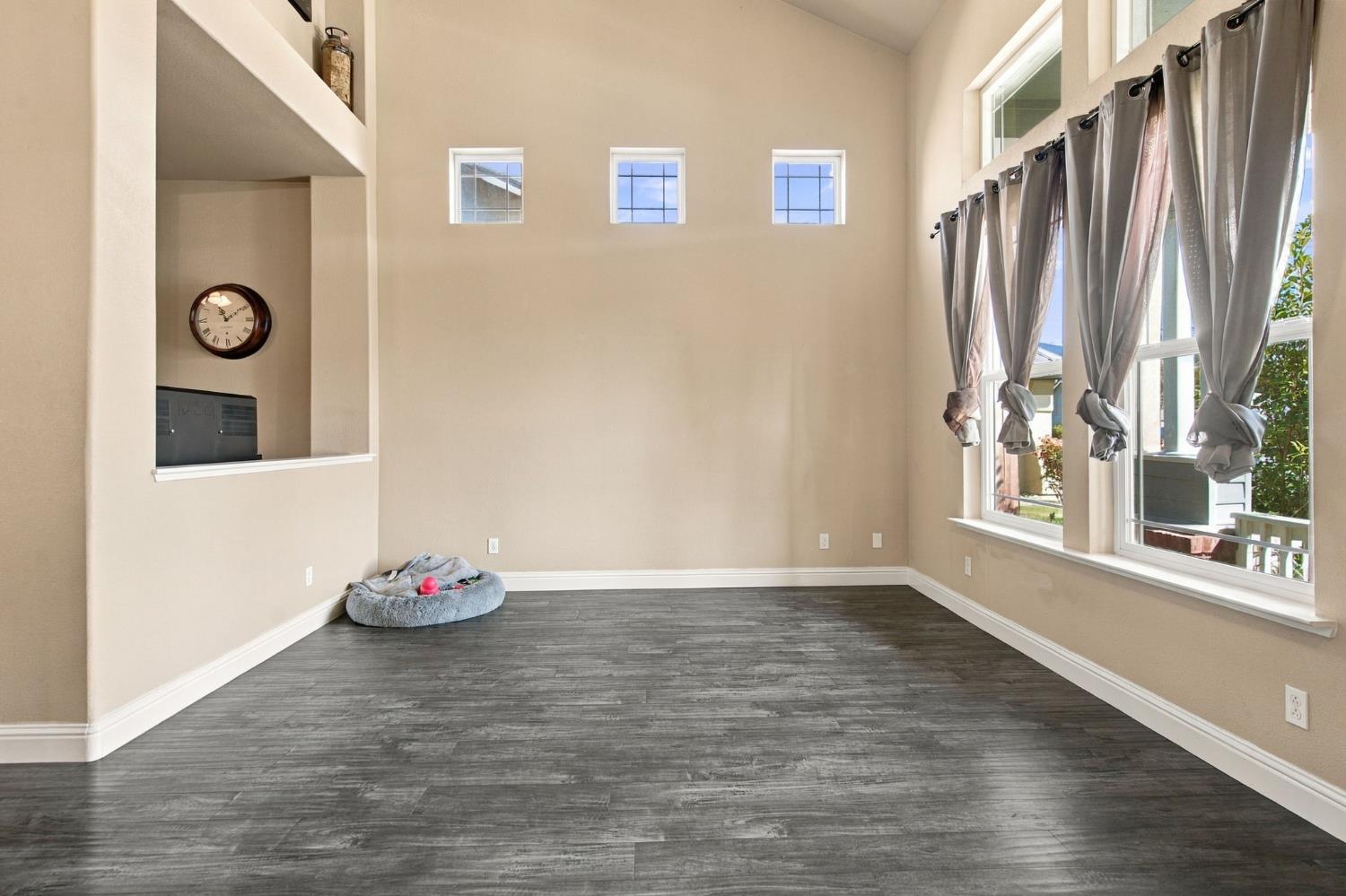 1953 Bolton Ln, Manteca, CA 95336