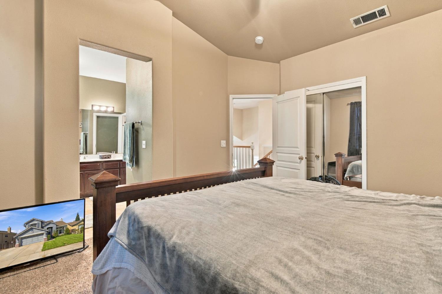 1953 Bolton Ln, Manteca, CA 95336