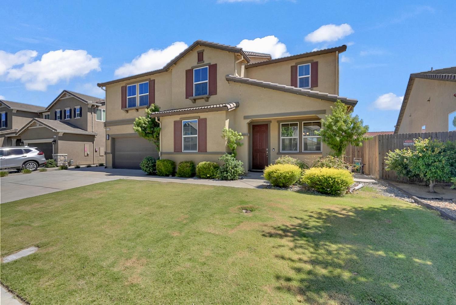 258 Columbus Dr, Manteca, CA 95337