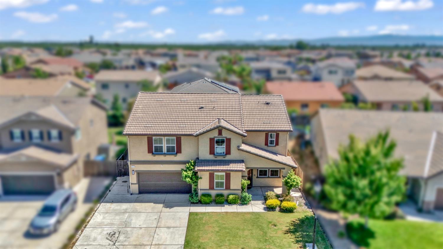 258 Columbus Dr, Manteca, CA 95337