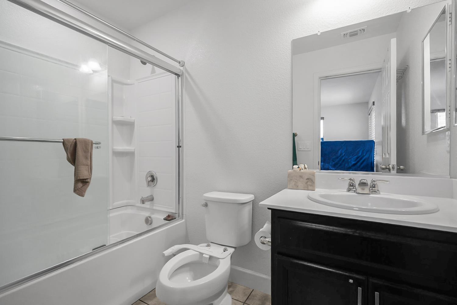 258 Columbus Dr, Manteca, CA 95337