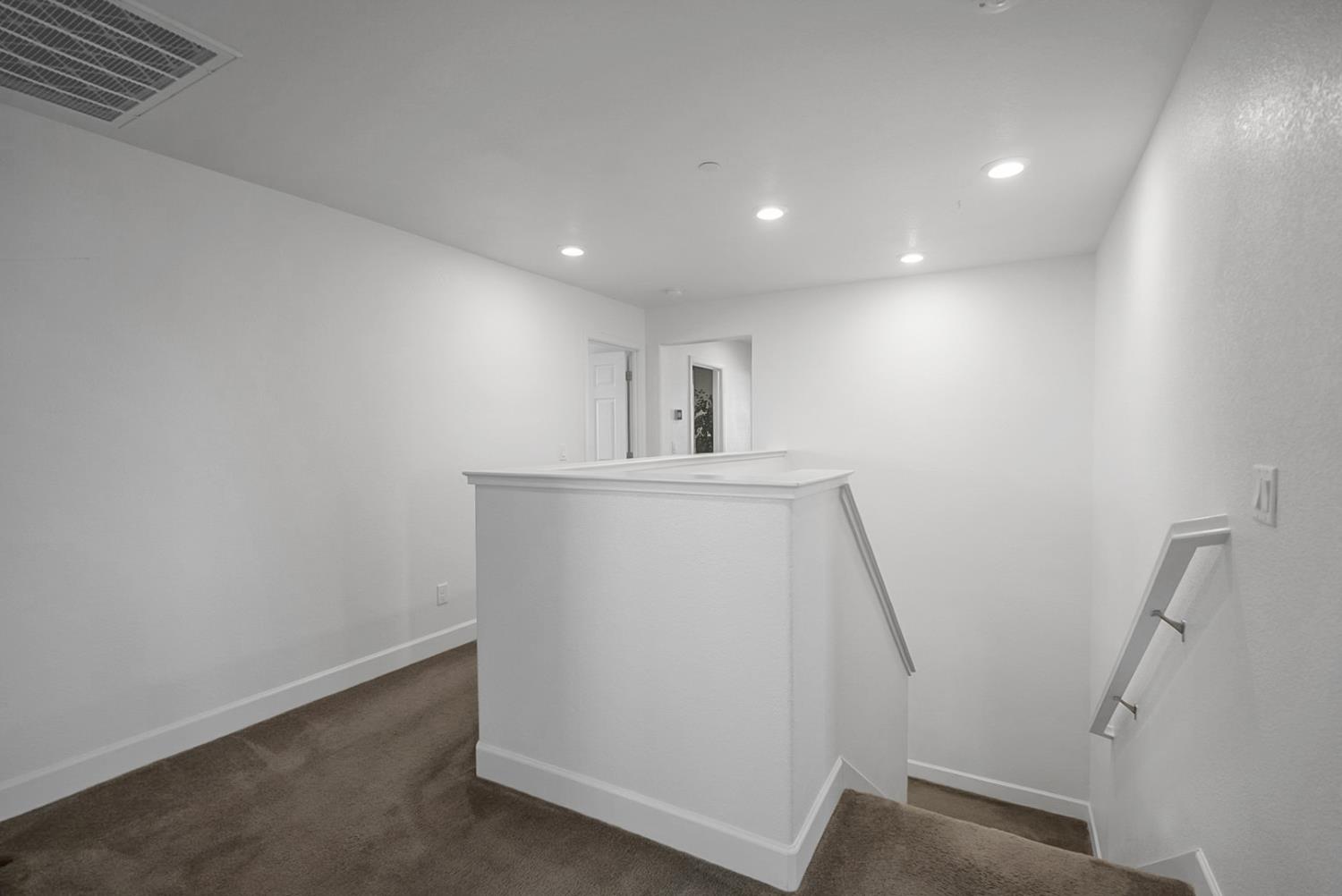 258 Columbus Dr, Manteca, CA 95337