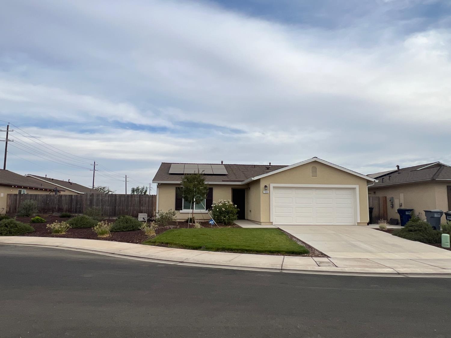 785 Dean Ct, Merced, CA 95341