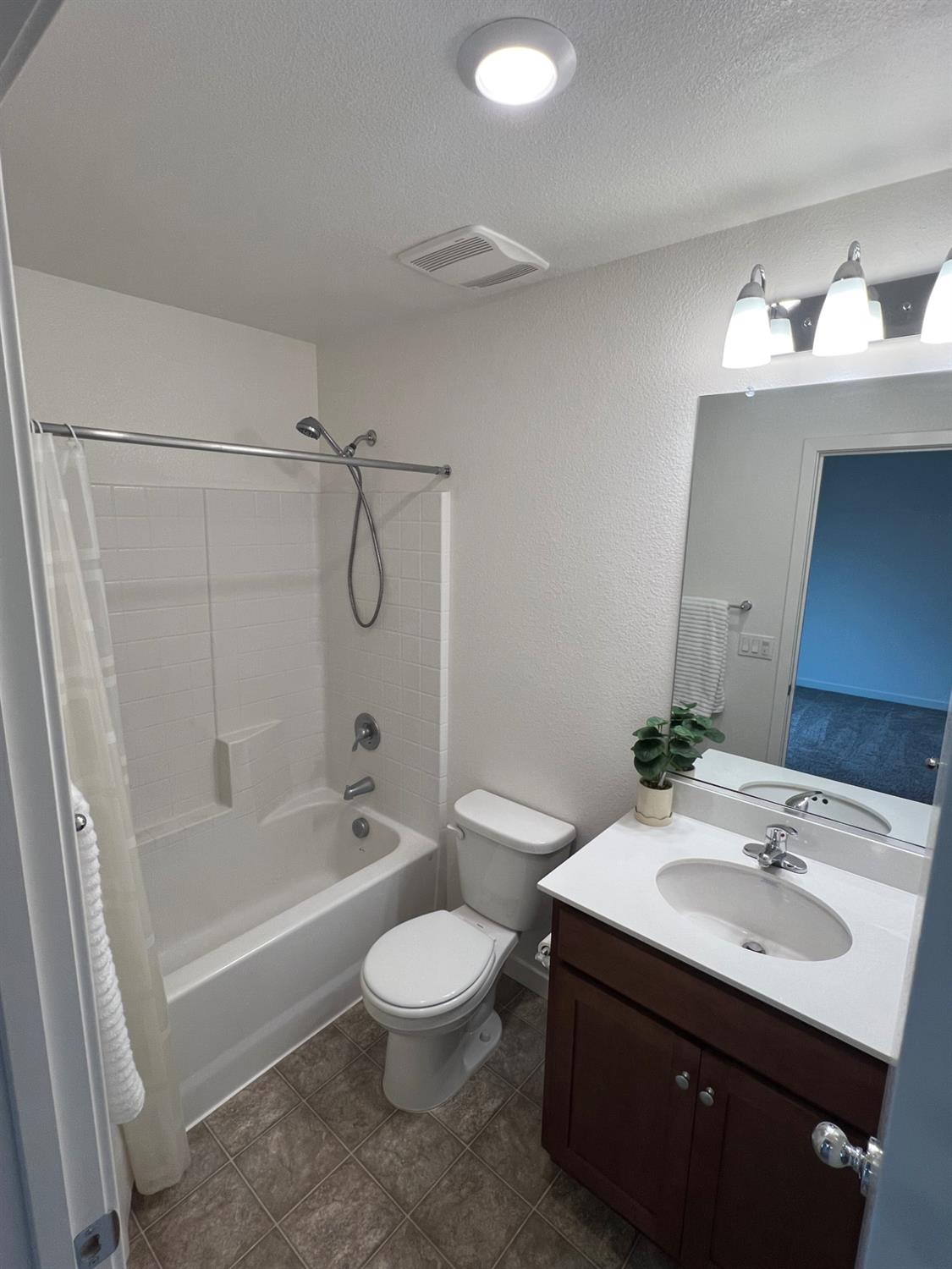 785 Dean Ct, Merced, CA 95341