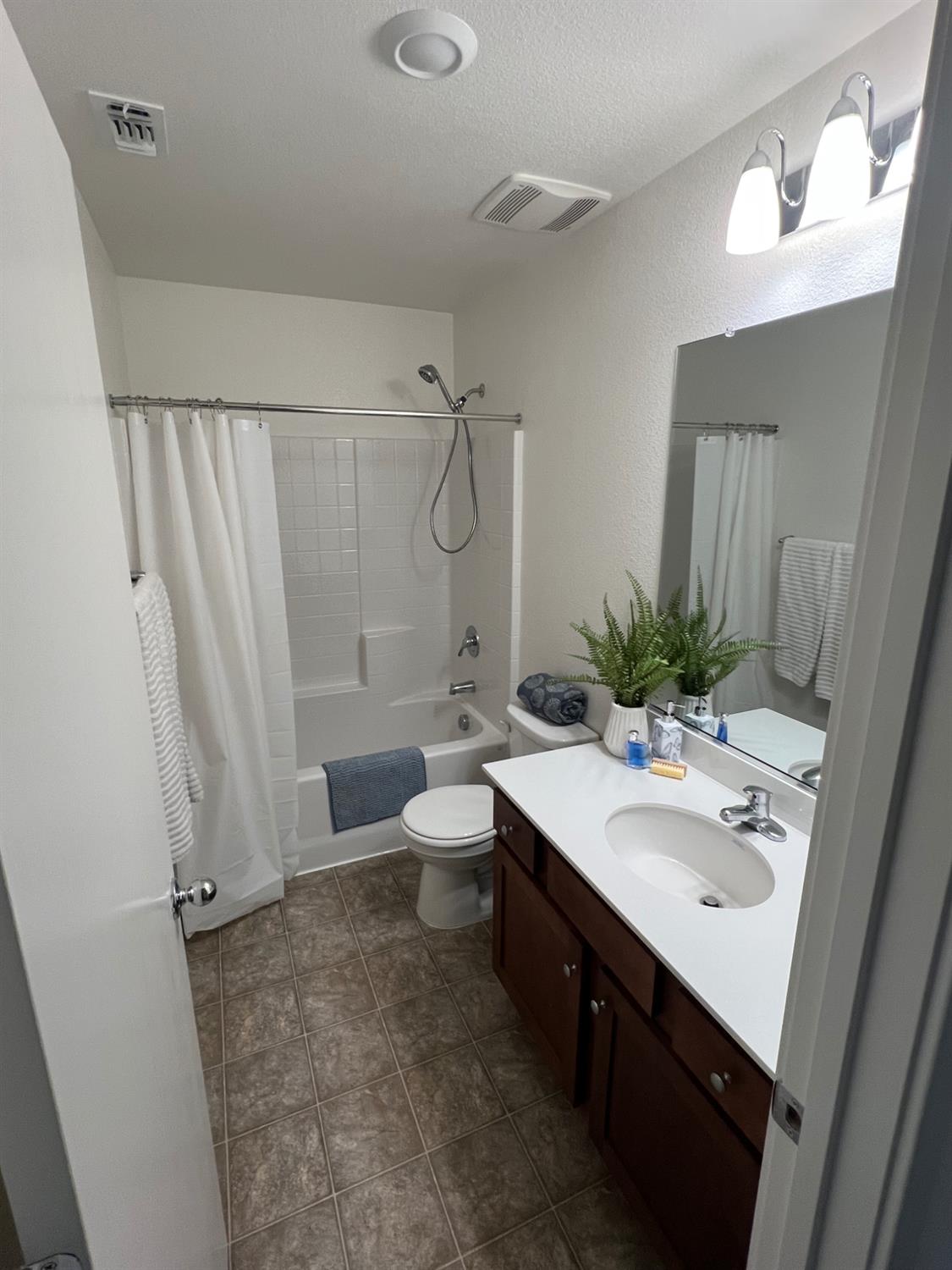 785 Dean Ct, Merced, CA 95341