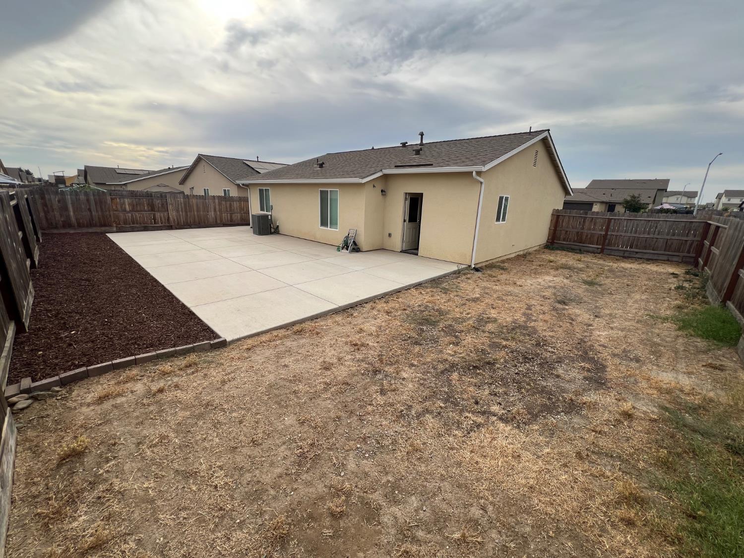 785 Dean Ct, Merced, CA 95341