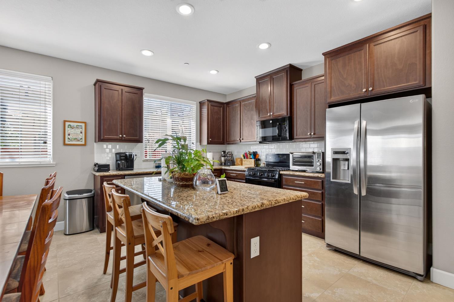 2403 N Rock Creek, Los Banos, CA 93635