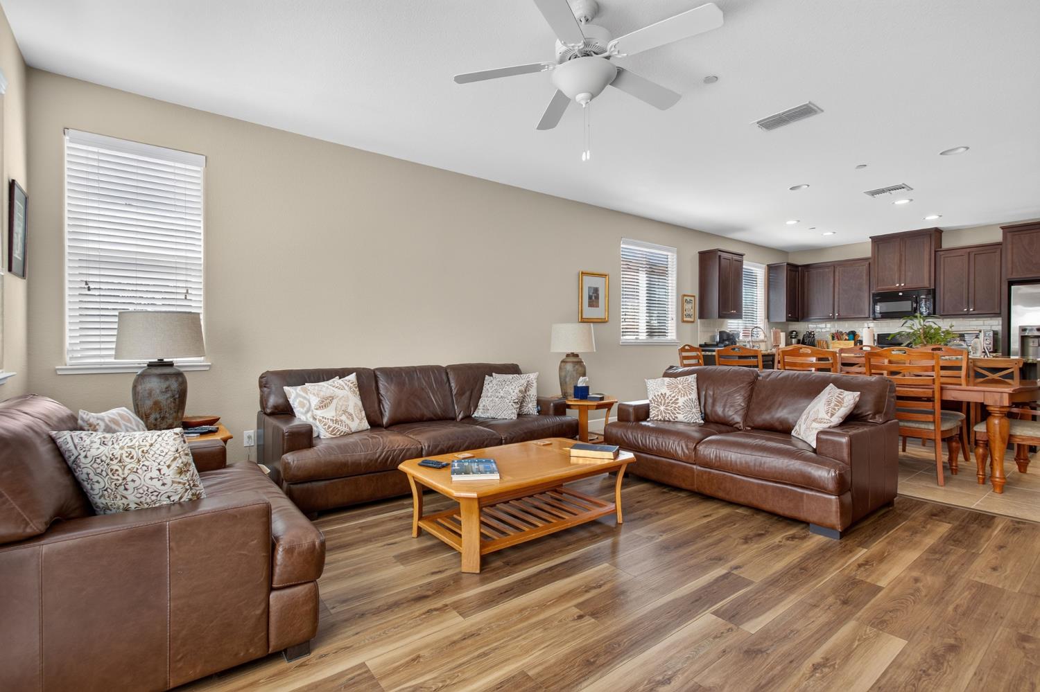 2403 N Rock Creek, Los Banos, CA 93635