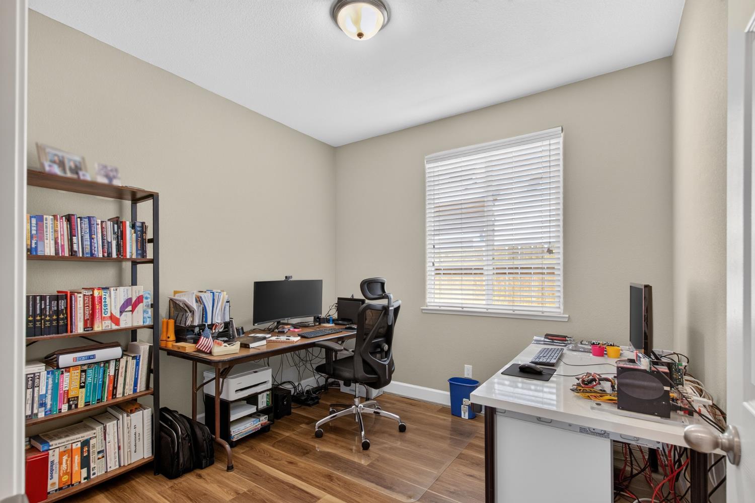 2403 N Rock Creek, Los Banos, CA 93635