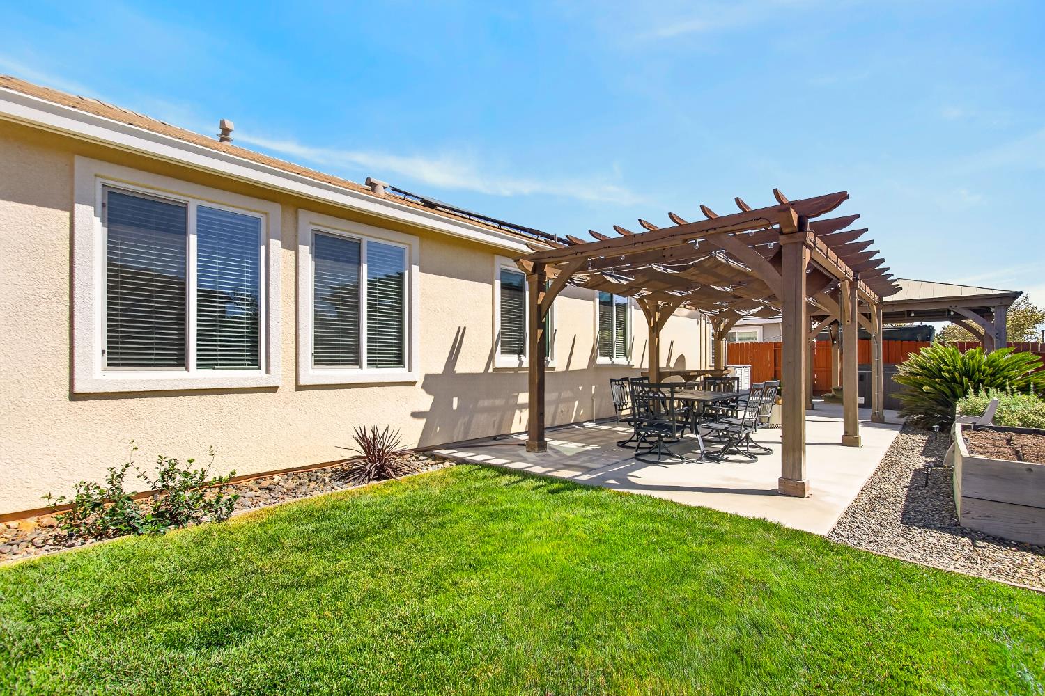2403 N Rock Creek, Los Banos, CA 93635