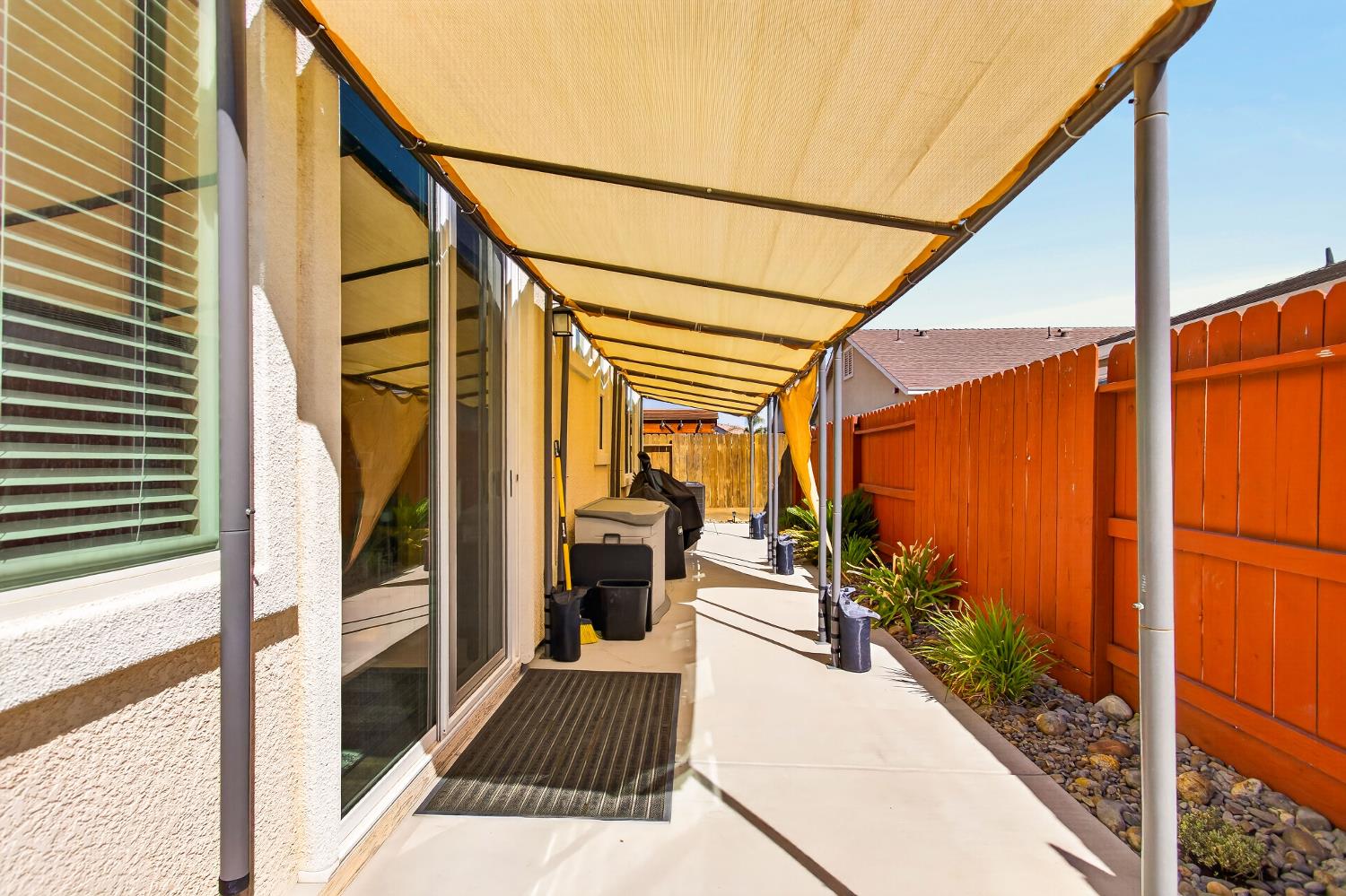 2403 N Rock Creek, Los Banos, CA 93635