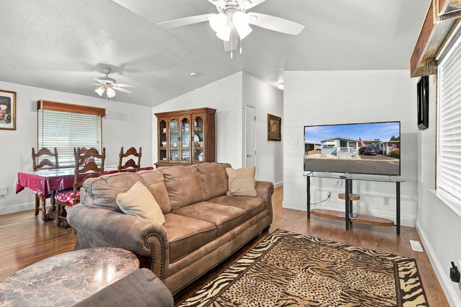 1830 E Yosemite Ave #186, Manteca, CA 95336