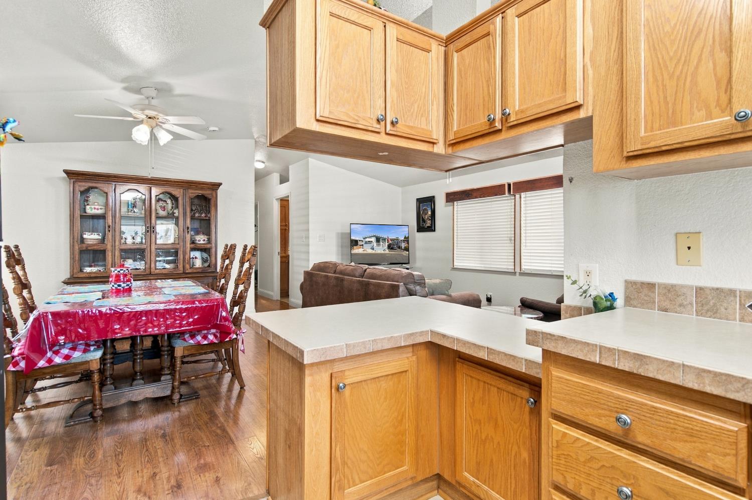 1830 E Yosemite Ave #186, Manteca, CA 95336