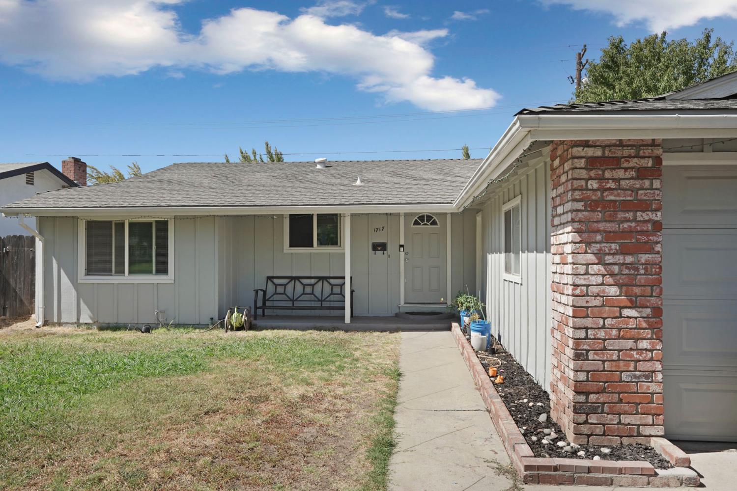 1717 Silvaire Dr, Modesto, CA 95350