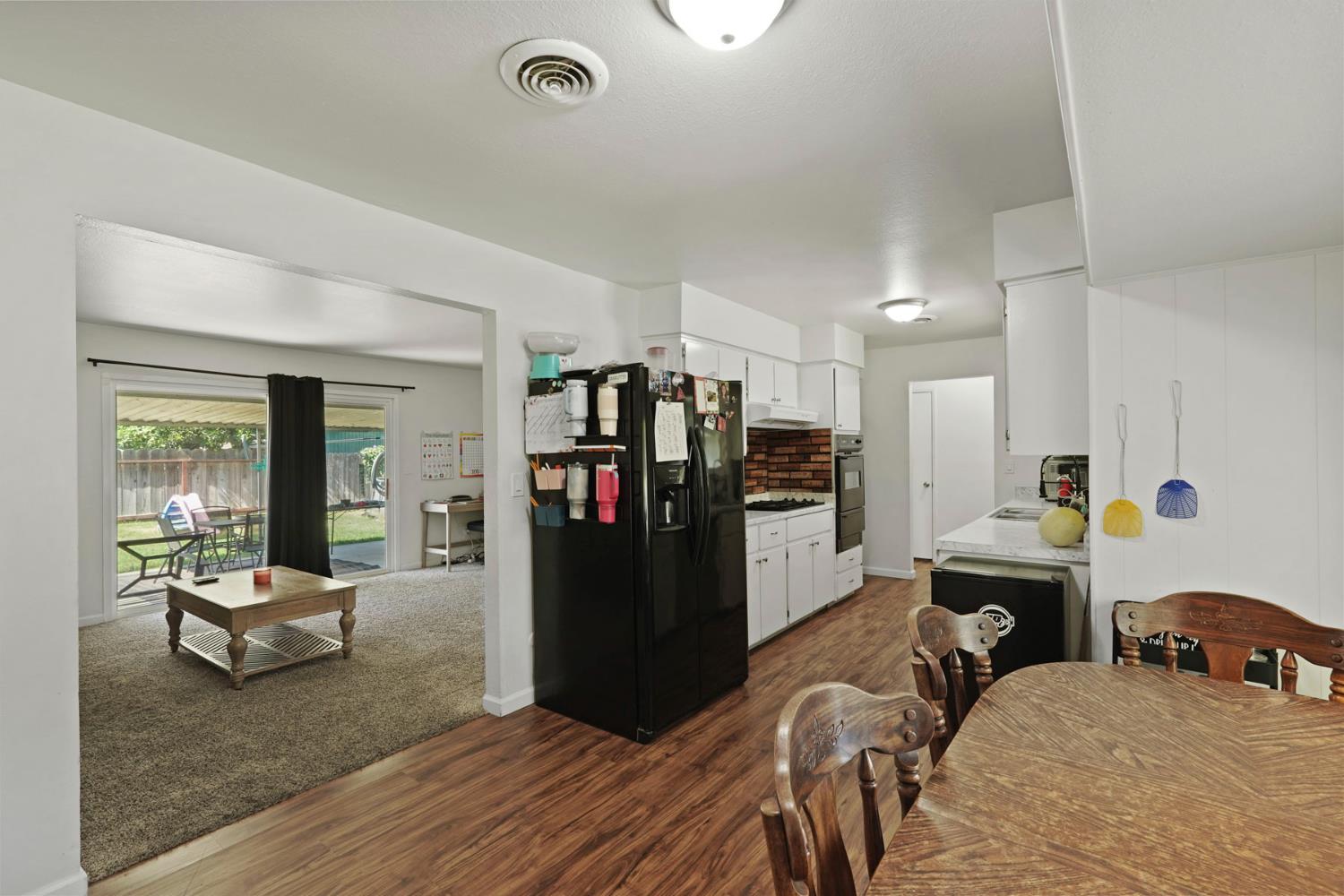 1717 Silvaire Dr, Modesto, CA 95350