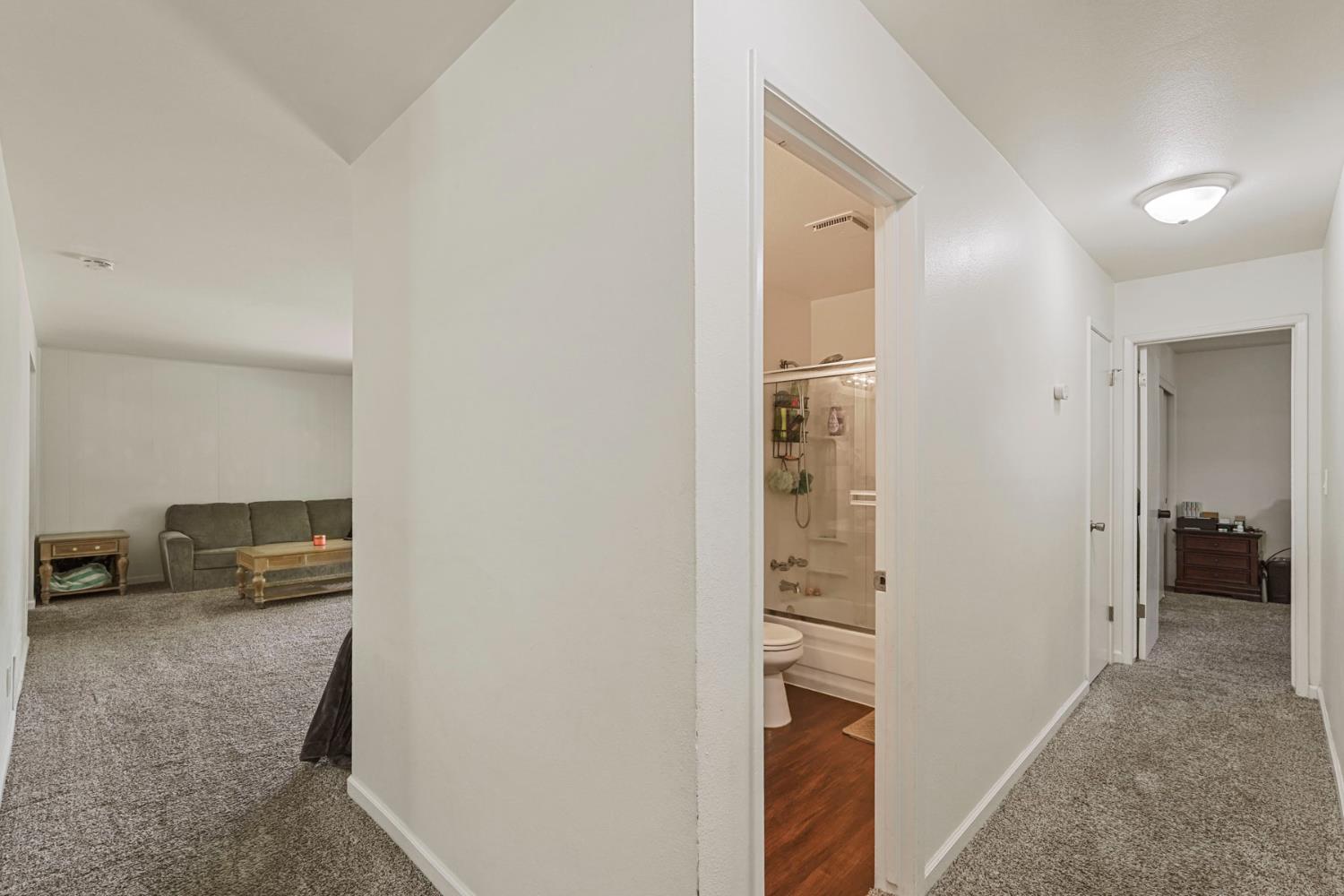 1717 Silvaire Dr, Modesto, CA 95350