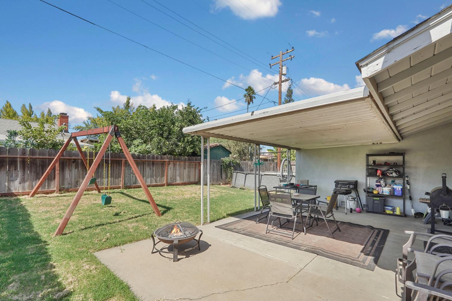 1717 Silvaire Dr, Modesto, CA 95350