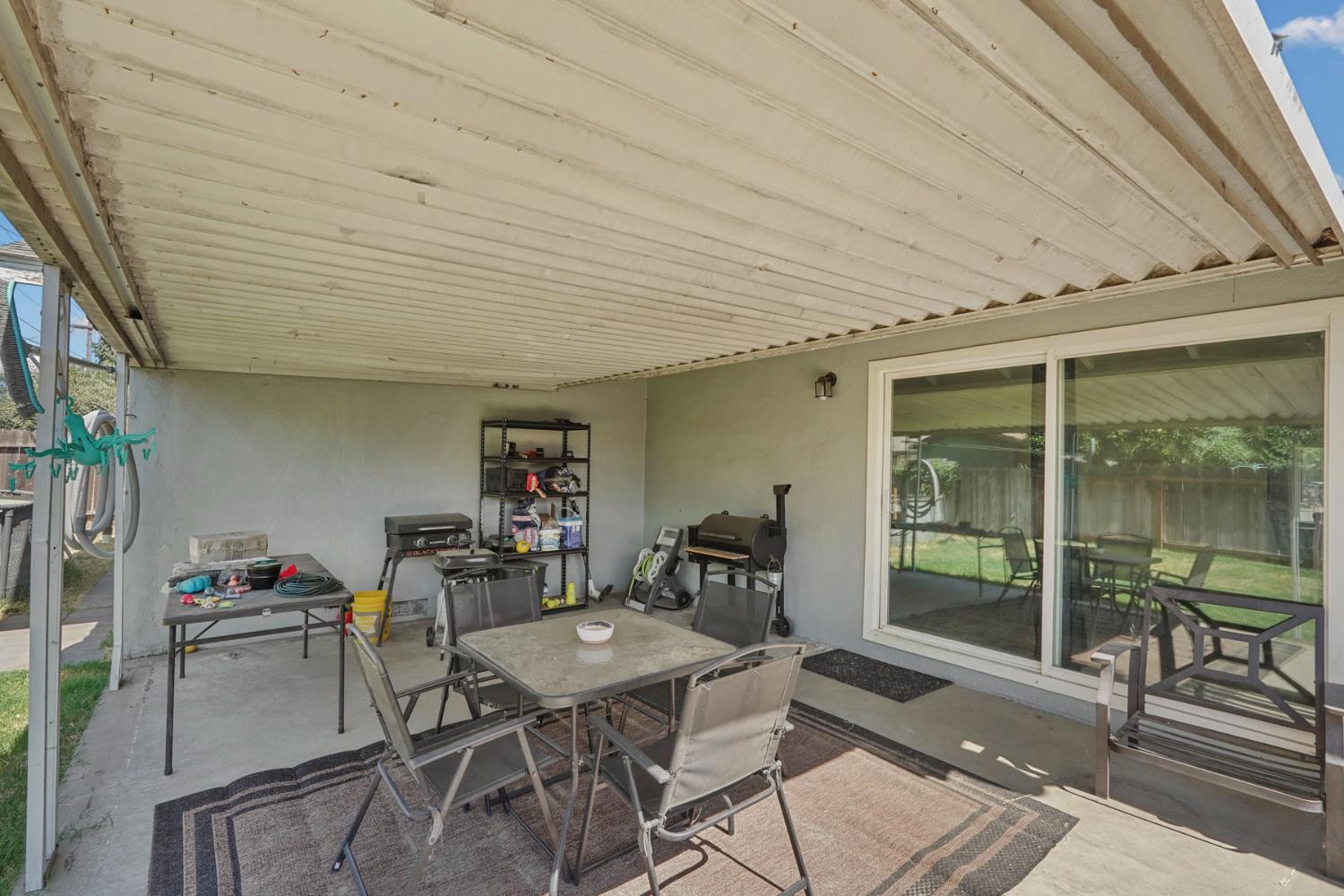 1717 Silvaire Dr, Modesto, CA 95350