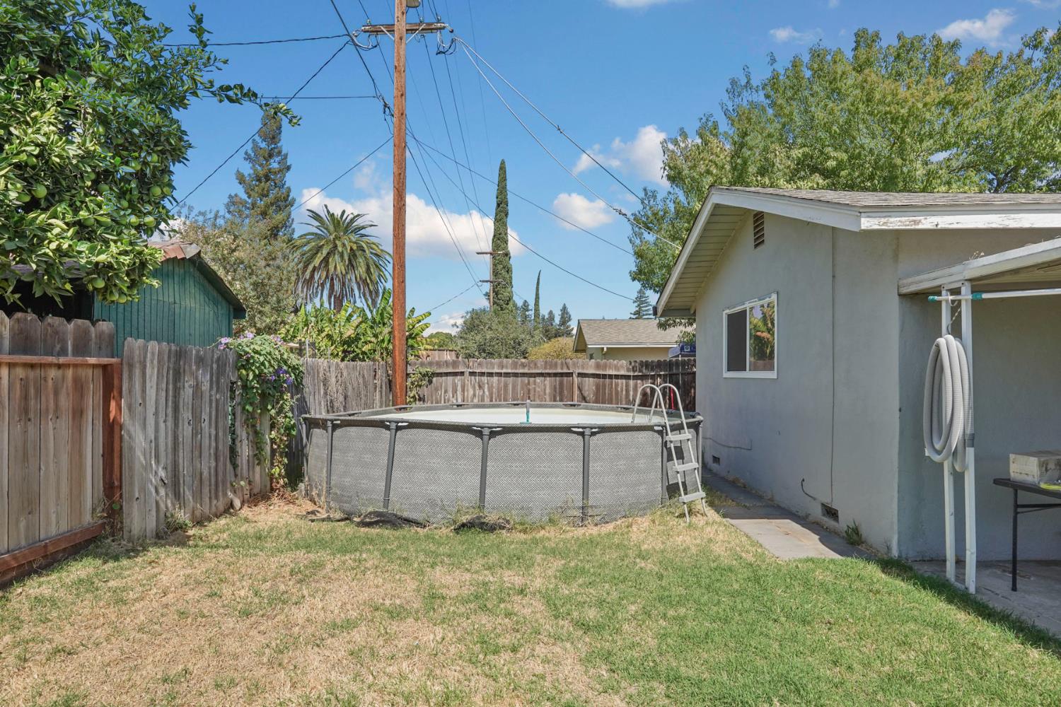 1717 Silvaire Dr, Modesto, CA 95350