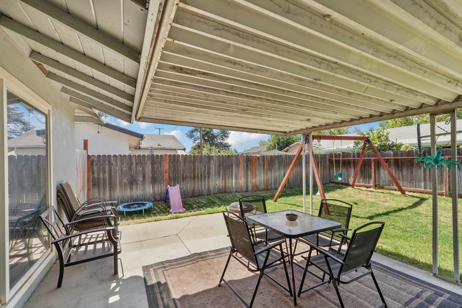 1717 Silvaire Dr, Modesto, CA 95350