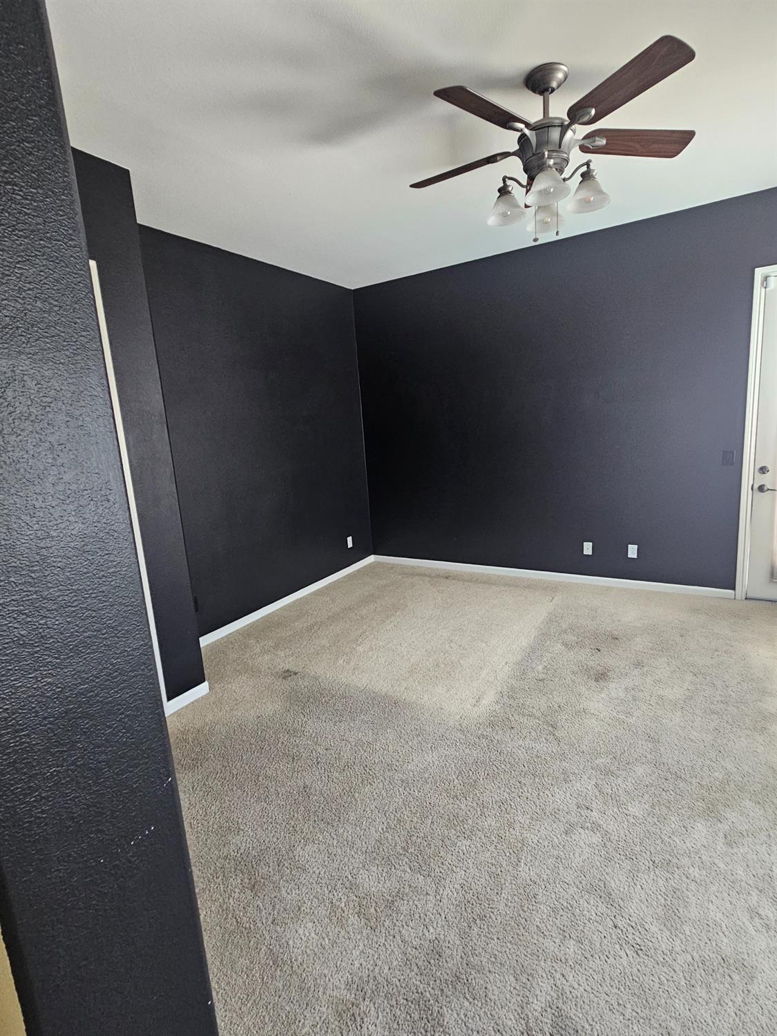 3570 Whispering Oak Dr, Ceres, CA 95307