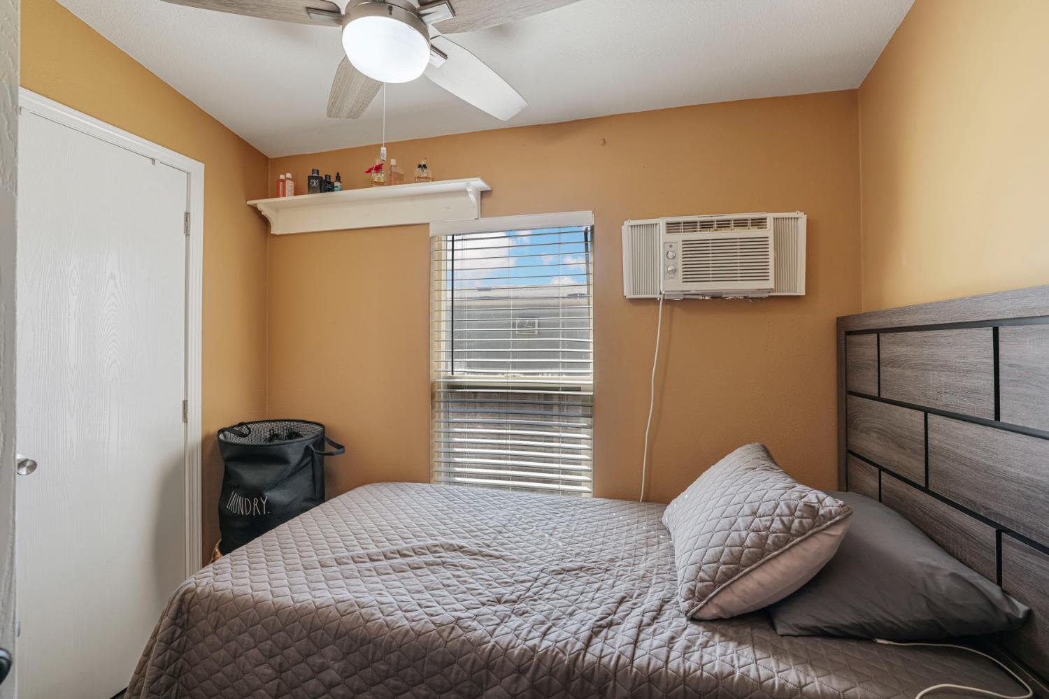 555 Moffat Blvd #36, Manteca, CA 95336