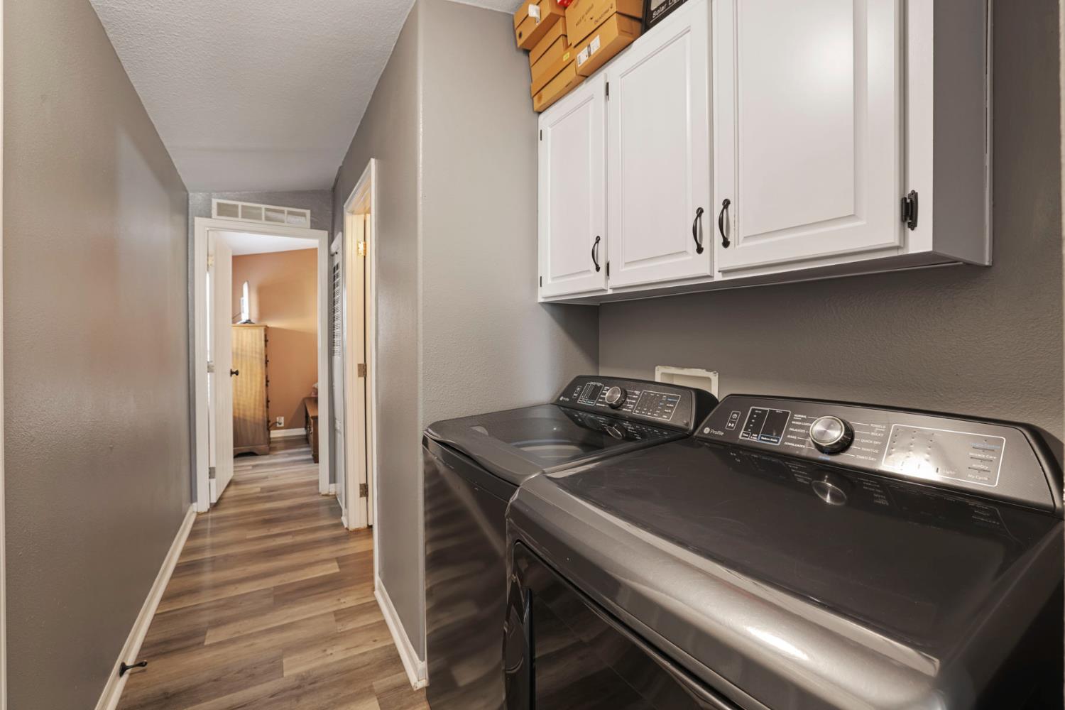 555 Moffat Blvd #36, Manteca, CA 95336