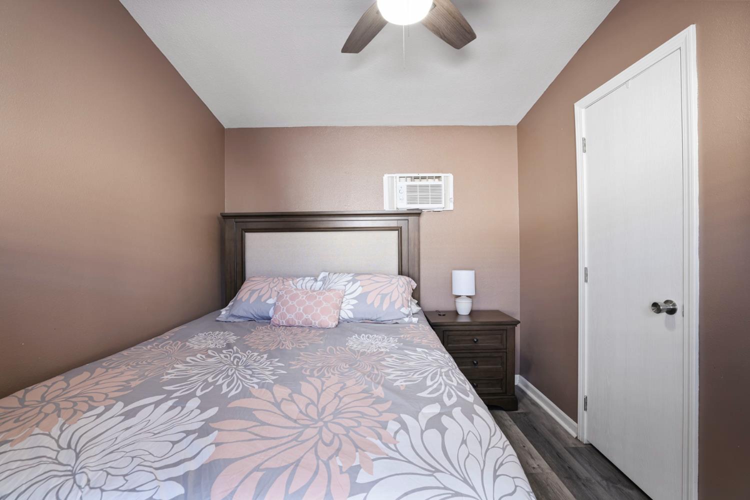 555 Moffat Blvd #36, Manteca, CA 95336