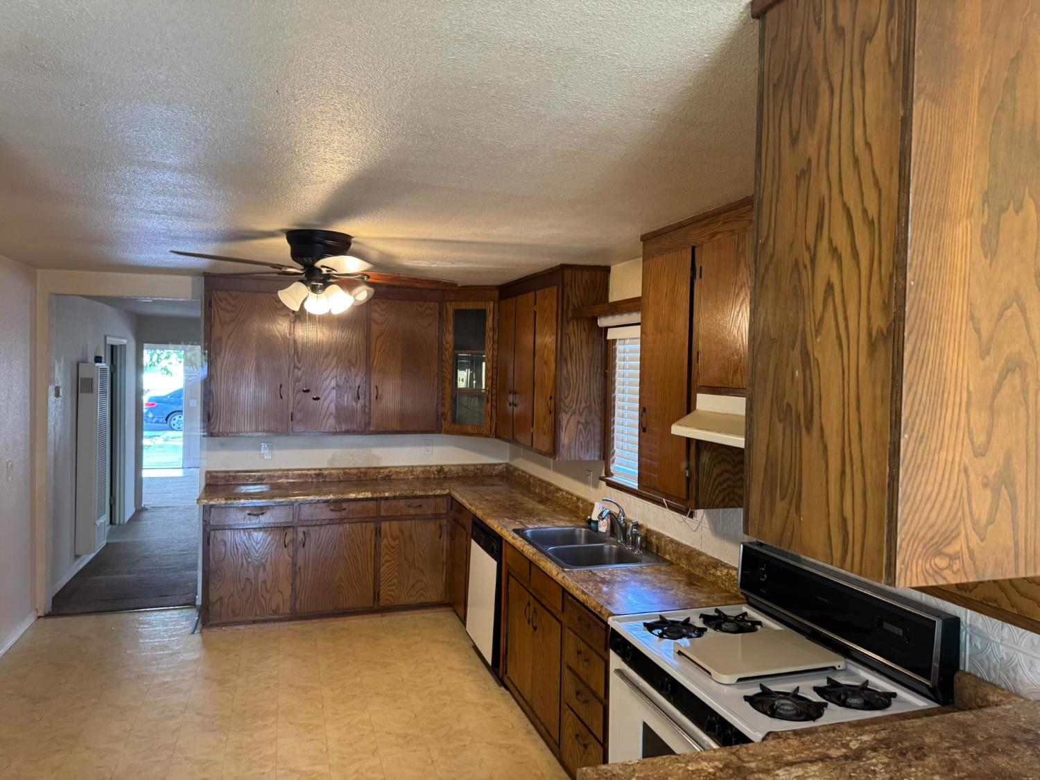 6219 Terminal Ave, Riverbank, CA 95367