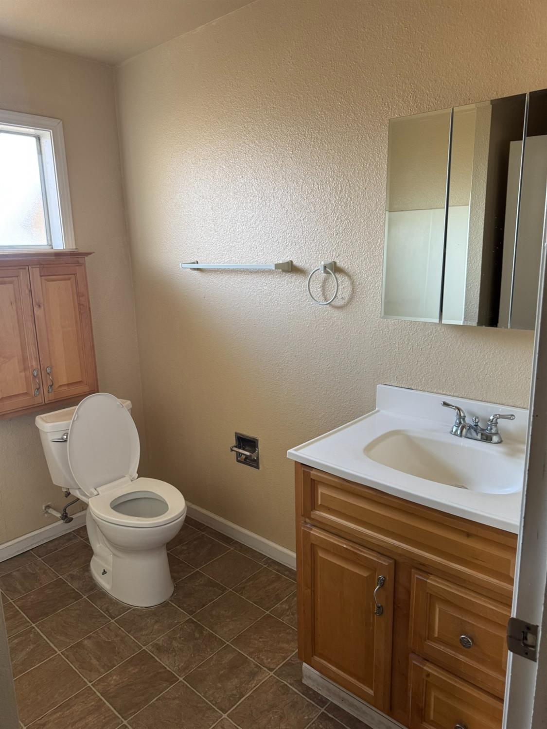 6219 Terminal Ave, Riverbank, CA 95367