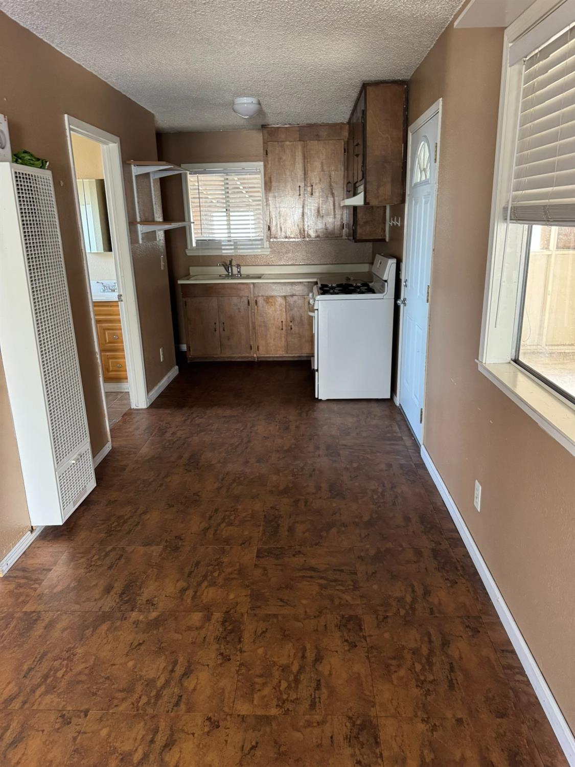 6219 Terminal Ave, Riverbank, CA 95367