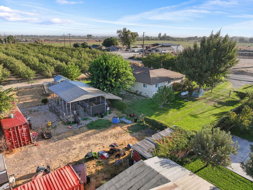 842 S Stearns Rd, Oakdale, CA 95361