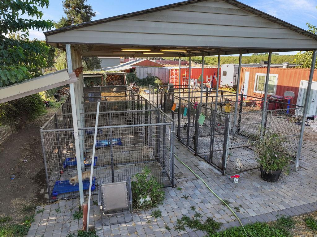 842 S Stearns Rd, Oakdale, CA 95361