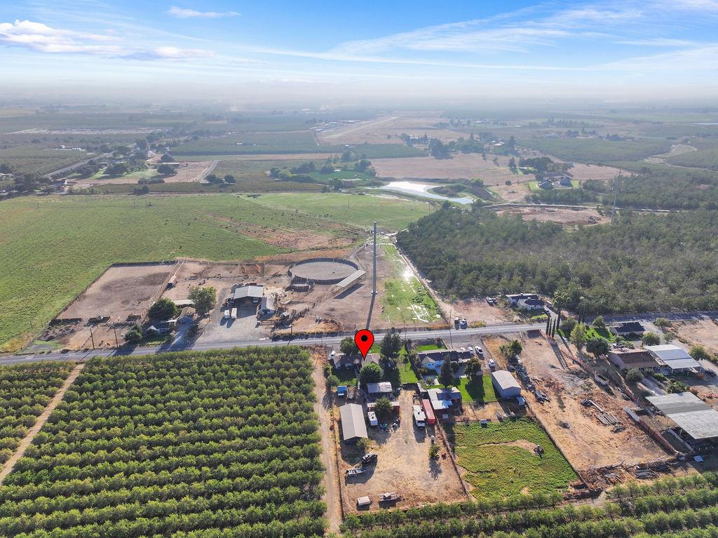 842 S Stearns Rd, Oakdale, CA 95361