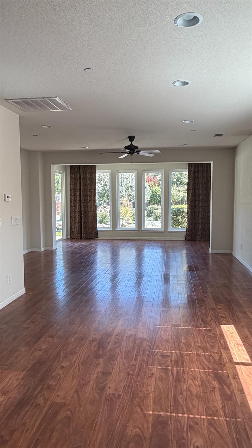 1357 Arbor Brook Dr, Manteca, CA 95336