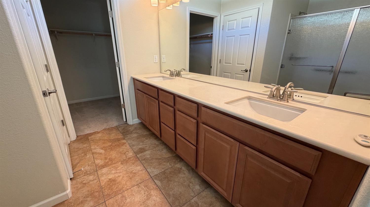1357 Arbor Brook Dr, Manteca, CA 95336