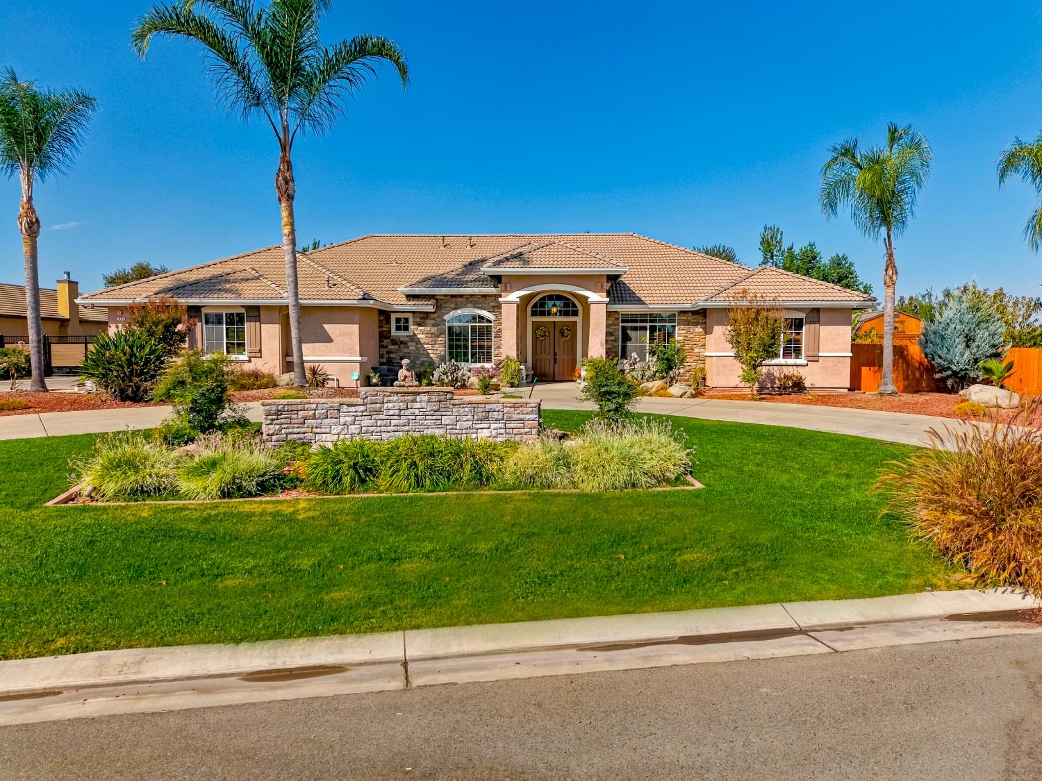 1923 Joeys Ct, Atwater, CA 95301