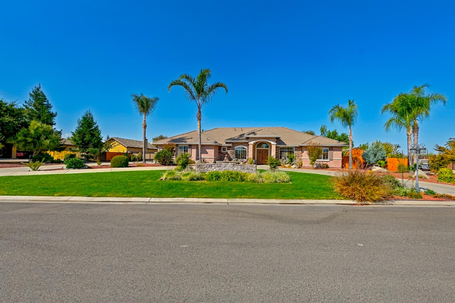 1923 Joeys Ct, Atwater, CA 95301