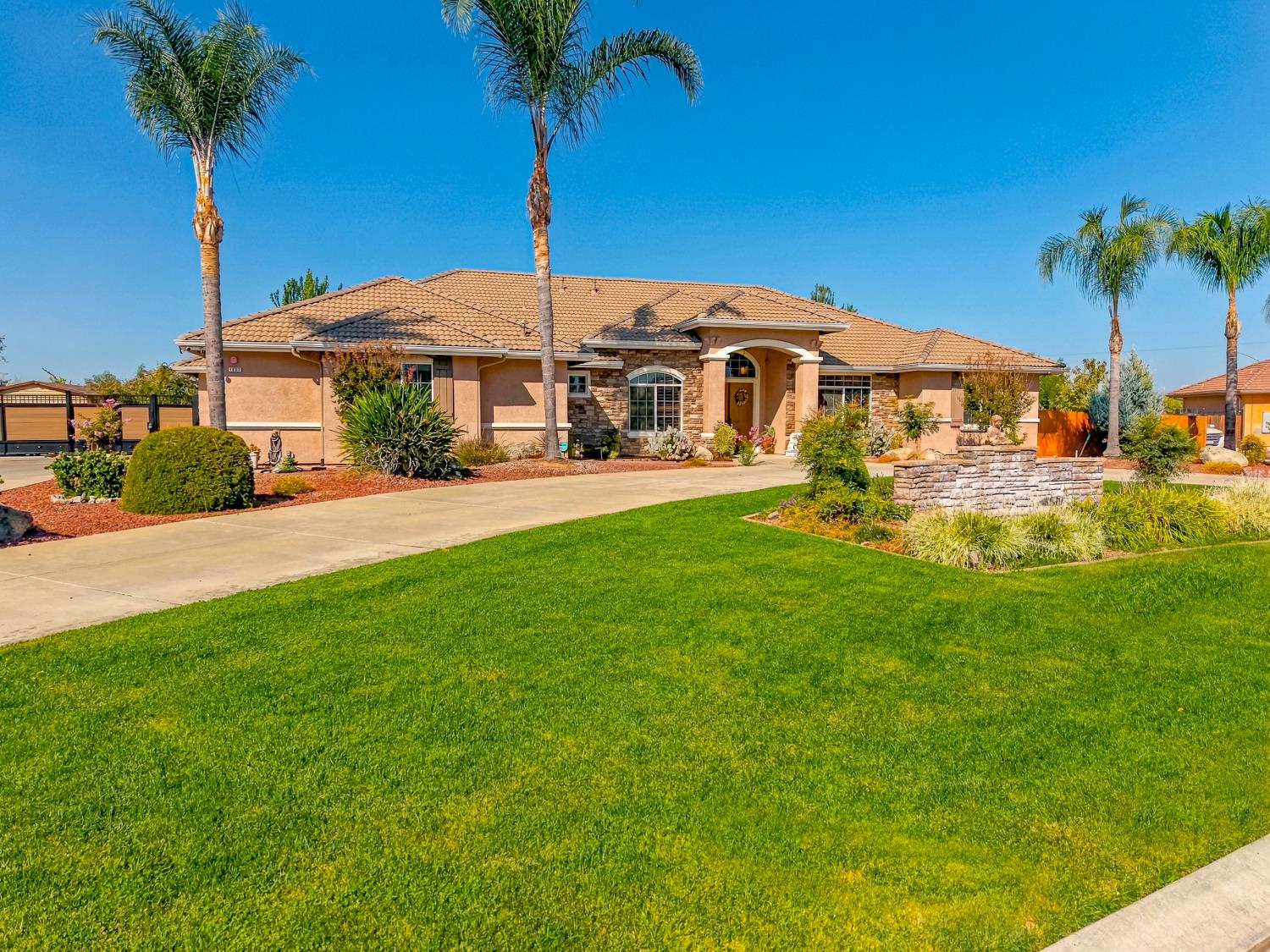 1923 Joeys Ct, Atwater, CA 95301