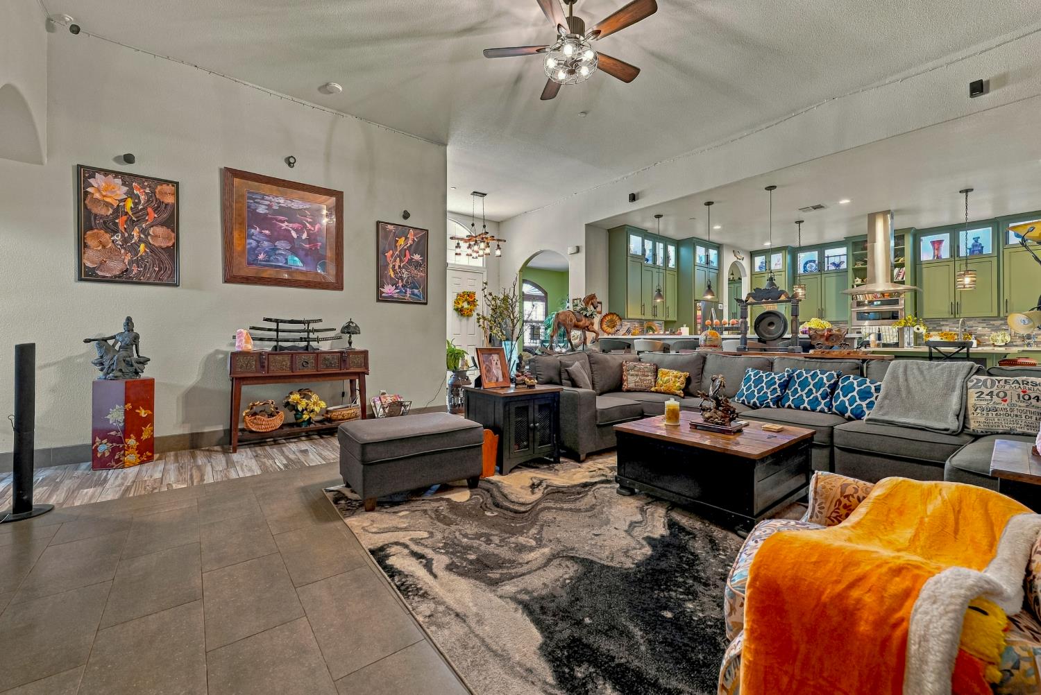 1923 Joeys Ct, Atwater, CA 95301