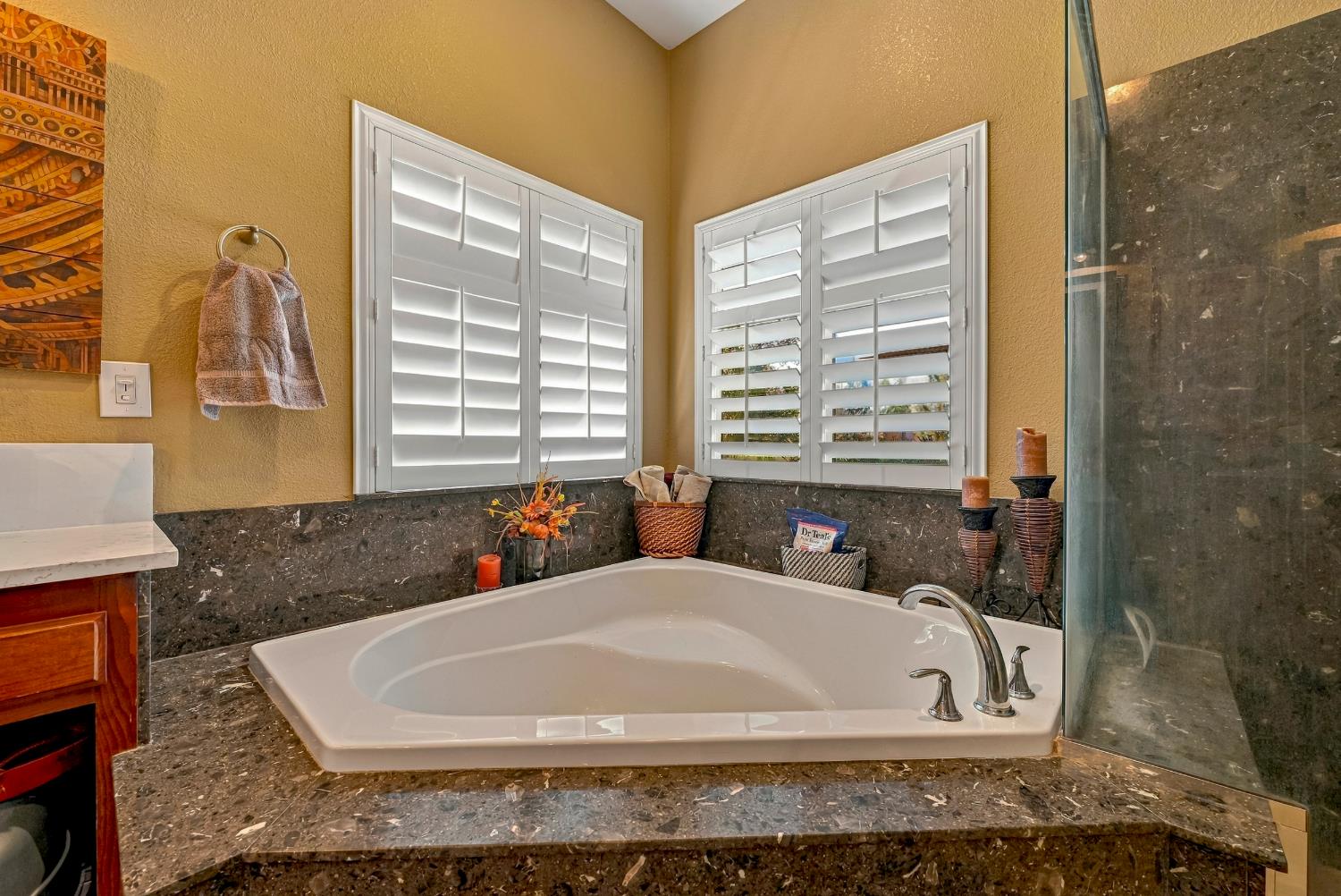 1923 Joeys Ct, Atwater, CA 95301
