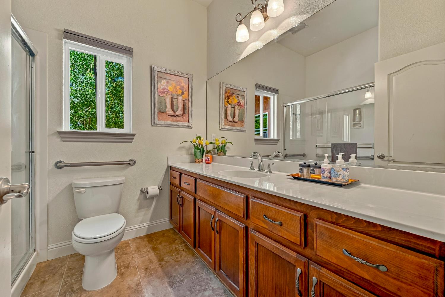 1923 Joeys Ct, Atwater, CA 95301