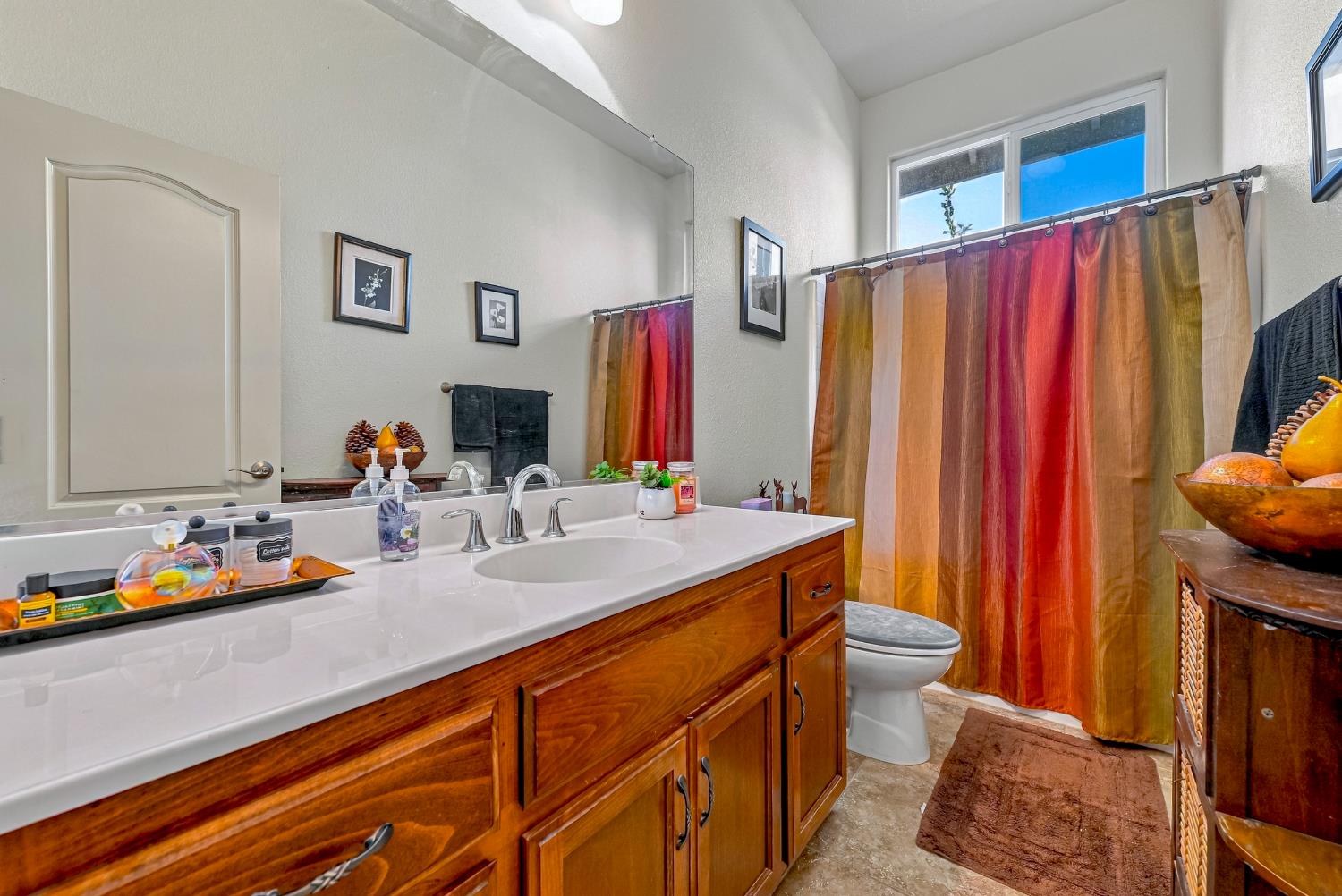 1923 Joeys Ct, Atwater, CA 95301